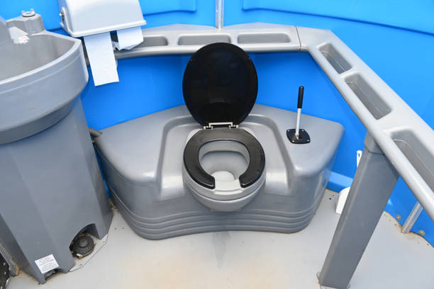 Best Portable toilet rental cost  in Francisville, KY